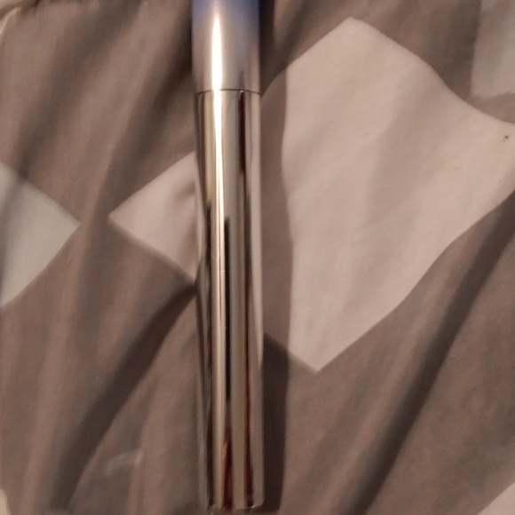 Makeup new moisturizer, blush, eye shadow, mascara, cleanser, lip liner,lipstick - Picture 7 of 8